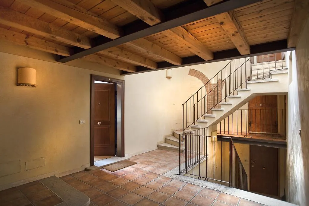 La Colombina Apartment Verona 0*,  Italy